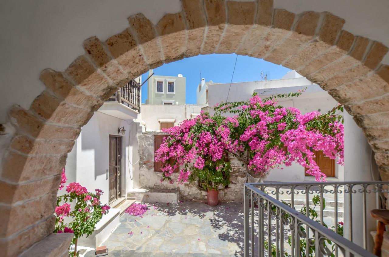Honey & Cinnamon Luxury Suite Naxos City Экстерьер фото