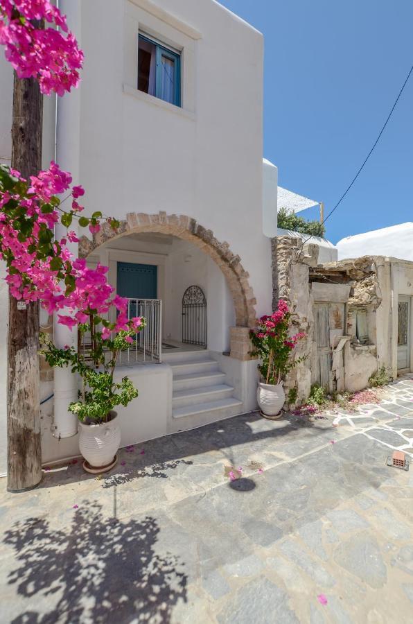 Honey & Cinnamon Luxury Suite Naxos City Экстерьер фото